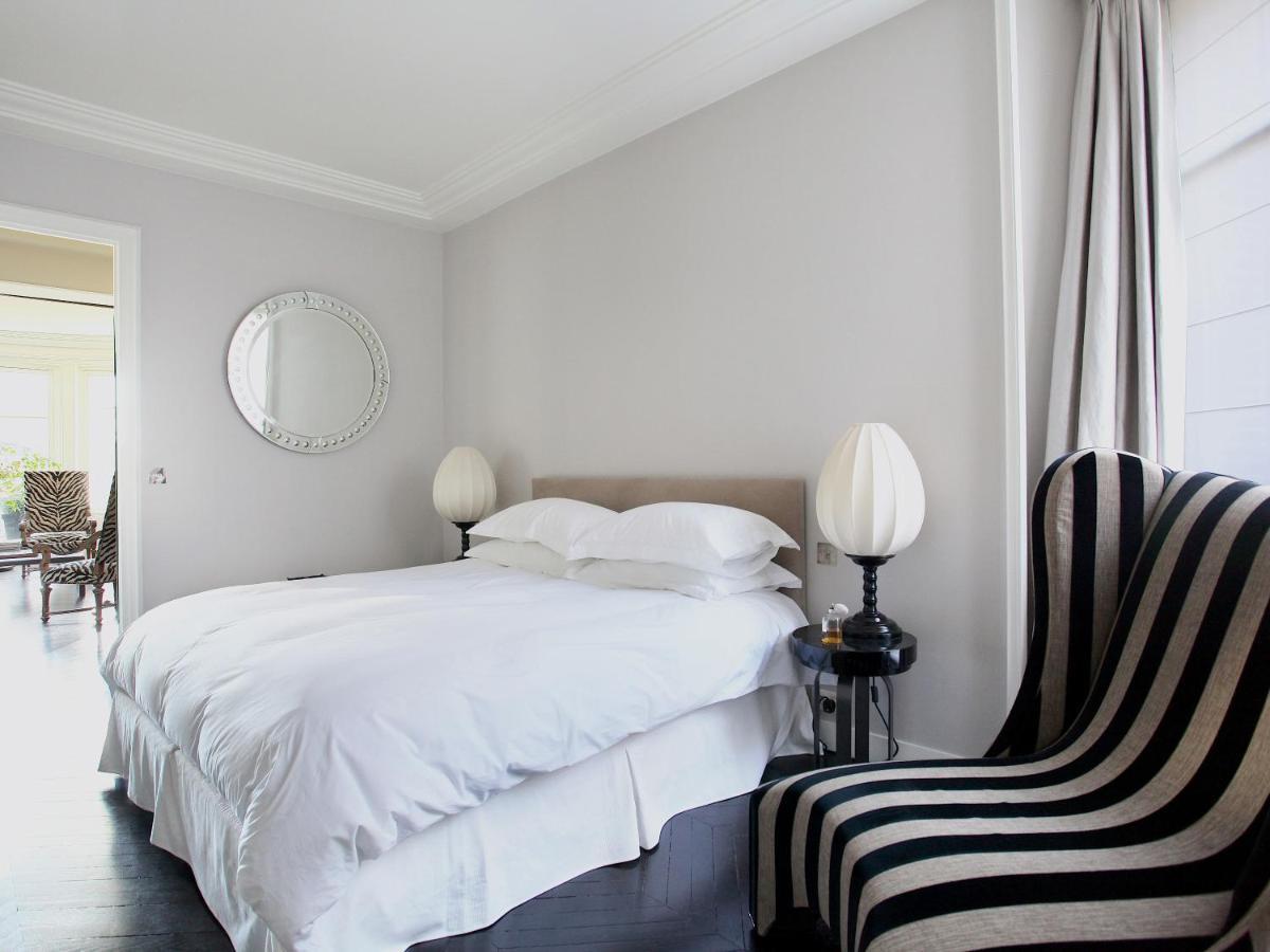 Outstanding 2 bedrooms with a terrific Eiffel Tower view Paris Exterior foto