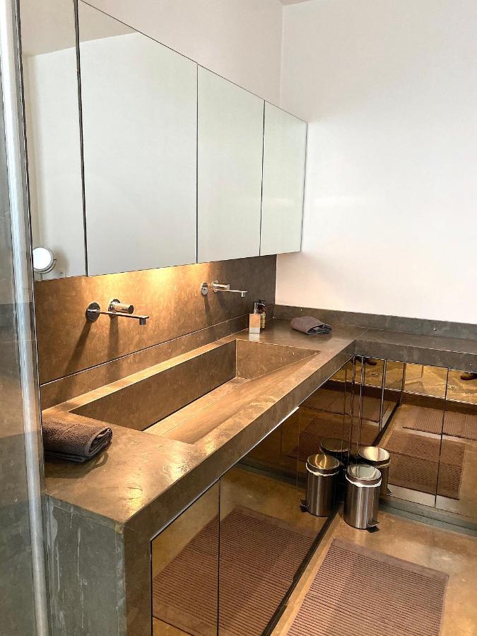 Outstanding 2 bedrooms with a terrific Eiffel Tower view Paris Exterior foto